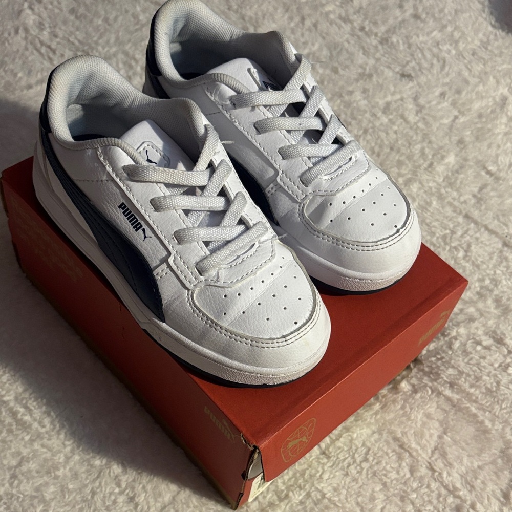 Puma Kids White and Navy Sneakers